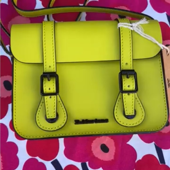 💥 New Dr. Martens Yellow 7 Inch Crossbody Satchel Bag 💥 - Picture 14 of 14